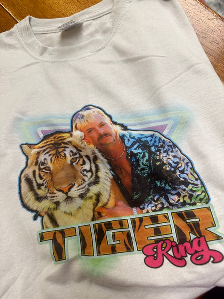 Size M Tiger King T-shirt